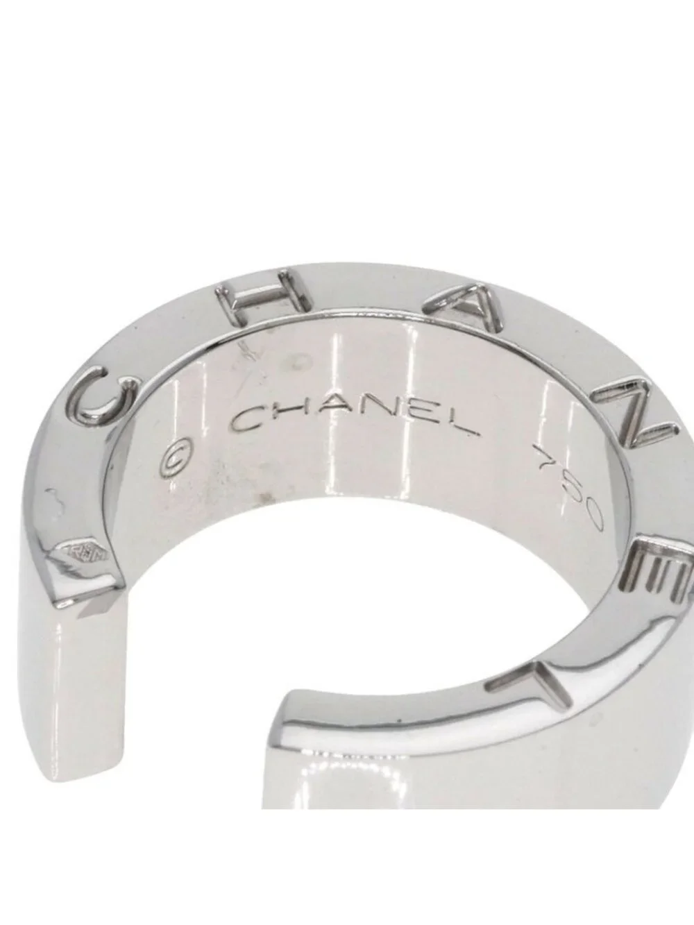 Chanel Signature Ring 18k White Gold - Picture 6 of 10